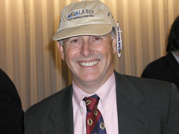 Chancellor Portch Proudly Wears His GALILEO Hat